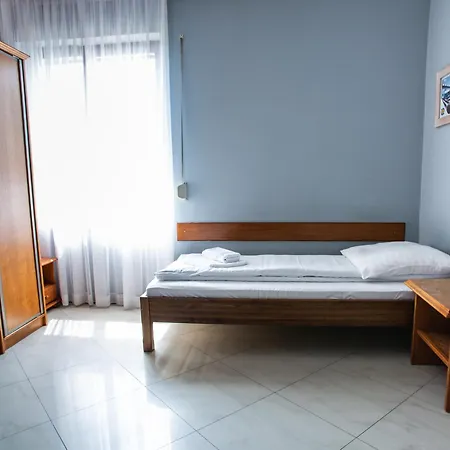 Perla Motel Leszno (Greater Poland)